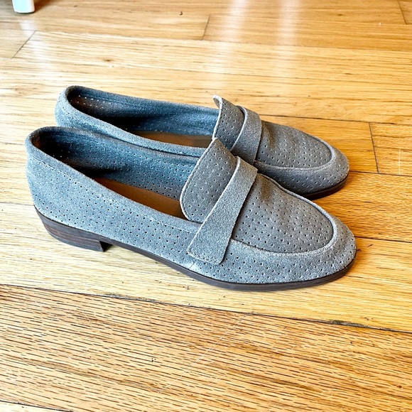 Lucky Brand Suede Loafers; Size: 6.5; Color: Taupe - Picture 4 of 4